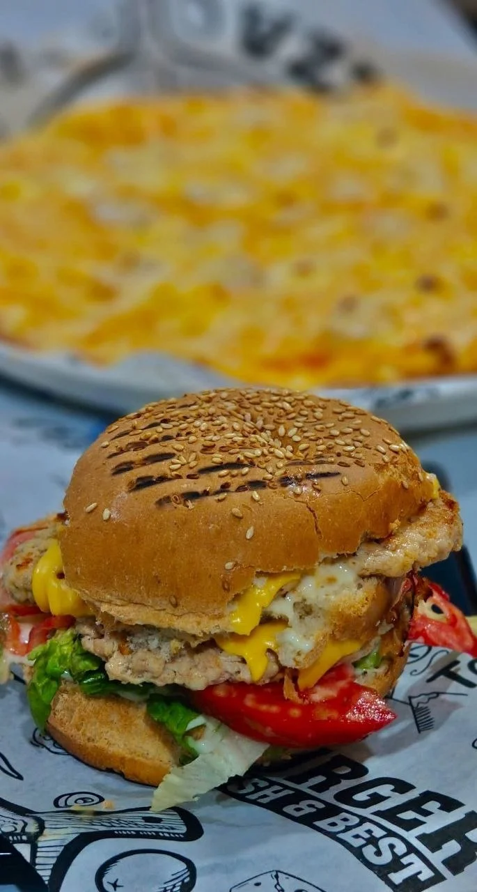 burger double poulet - la Terrazza Guelma