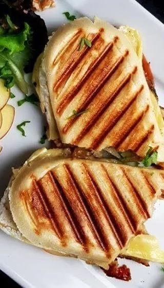 sandwich viande - monte carlo Guelma
